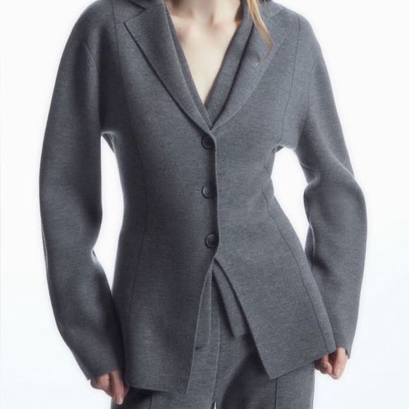 COS Jackets & Blazers - COS Women's Gray Knitted Waisted Blazer 100% Wool Size Small